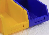 Stohovatelný závěsný přihrádka