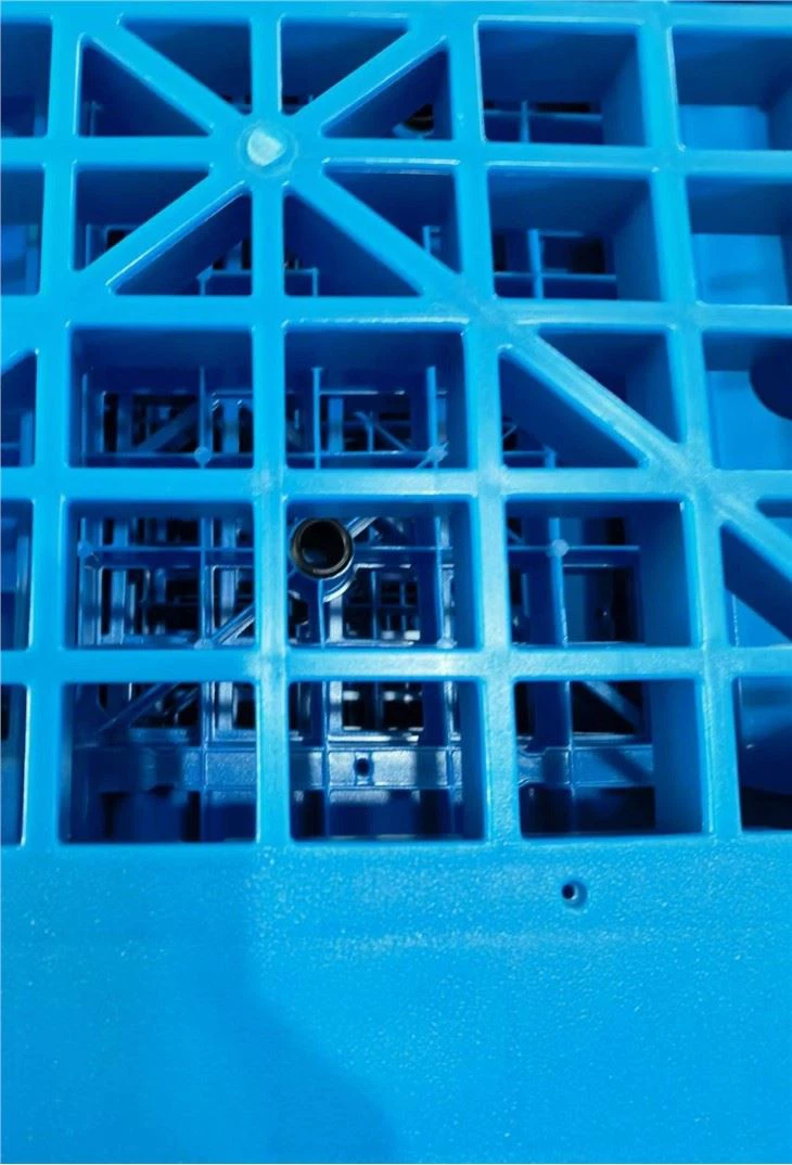 Stackable Plastic Pallets